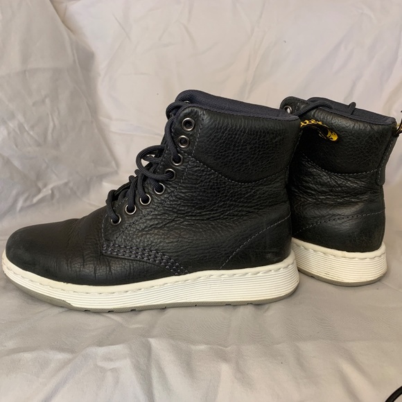 EUC Dr. Martens Rigal black leather boots, sz. 4 men\'s main image 6
